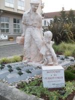 Escultura homenaje `A los ferroviarios�