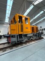 Locomotora de maniobras o tractor Serie 301 `MeM